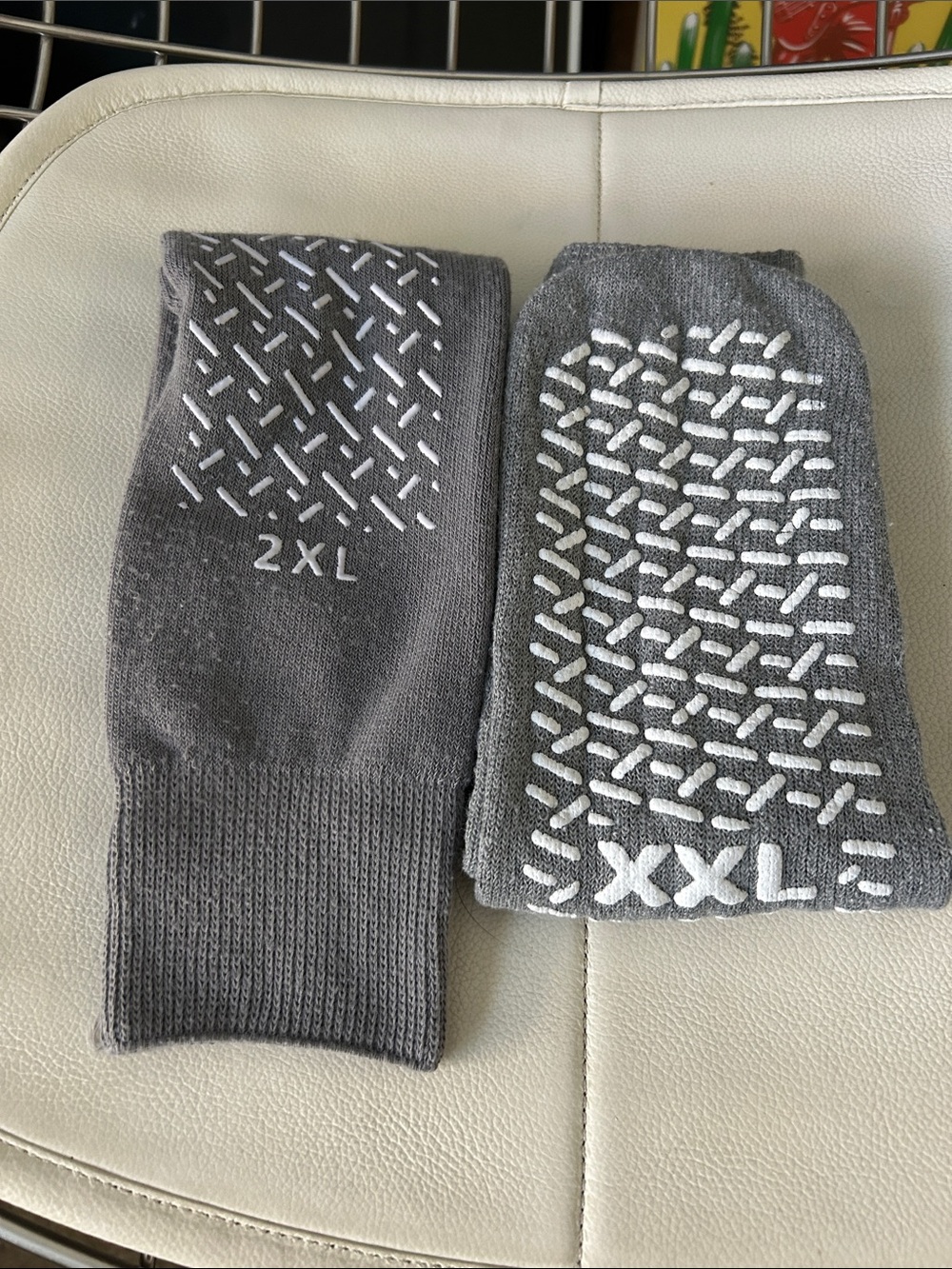 Gray Non-Slip Men's Grip Socks Set - 2XL